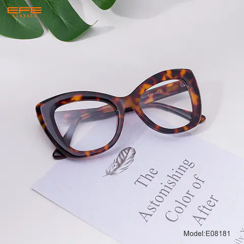 Cat-eye Tortoiseshell Eyeglasses