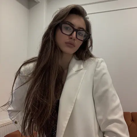 Geometric Transparent Amber Eyeglasses