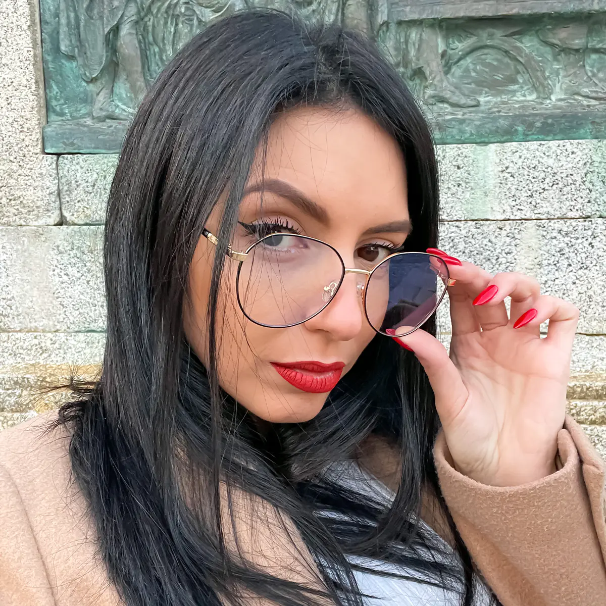 Round Black Gold Eyeglasses
