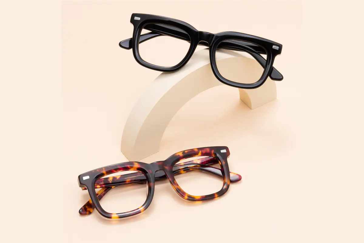 Square Glossy Black