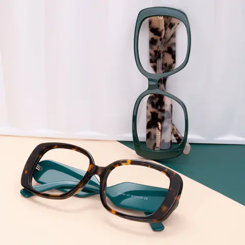 Square Tortoiseshell Eyeglasses