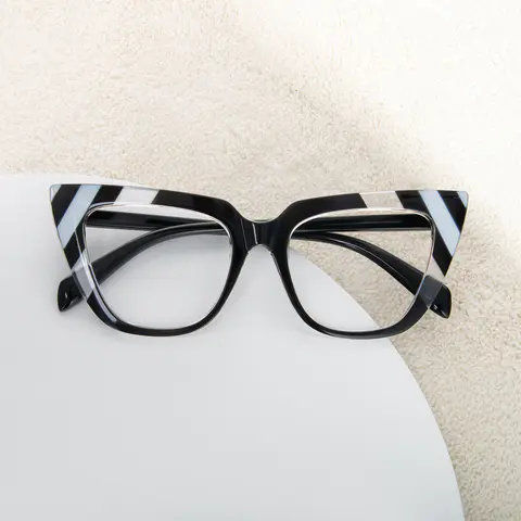 Cat-eye Black/White Eyeglasses