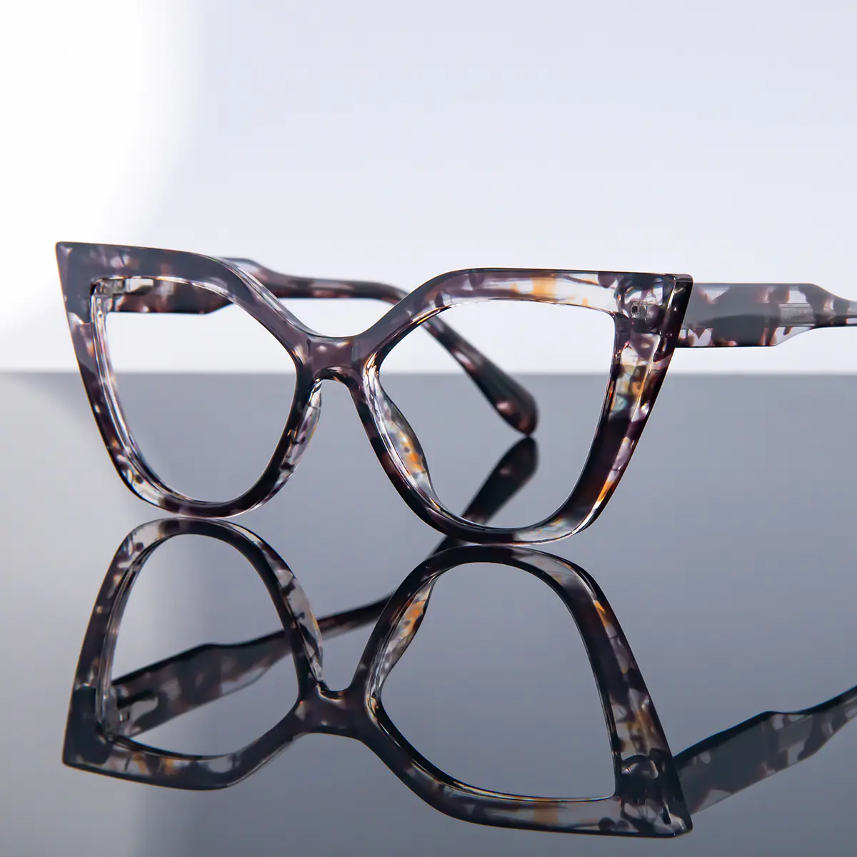 Cat-eye Tortoiseshell Eyeglasses
