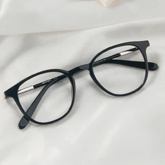 Round Black Eyeglasses