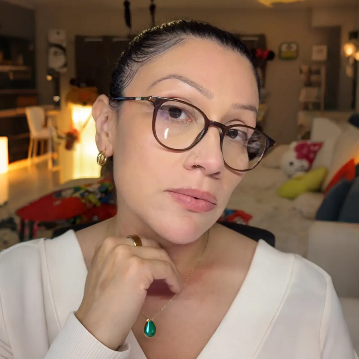 Round Brown Eyeglasses