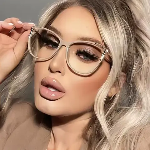 Cat-eye Tortoiseshell Eyeglasses