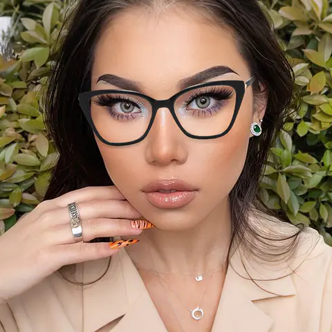 Cat-eye Black/White Eyeglasses