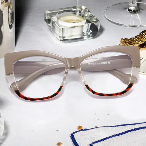 Cat-eye Brown Eyeglasses