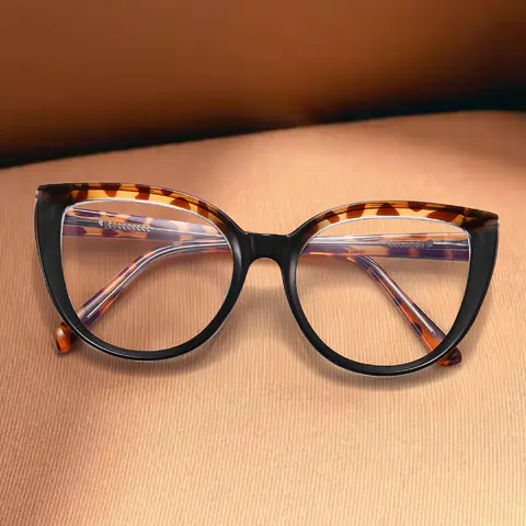 Cat-eye Tortoiseshell/Black Eyeglasses