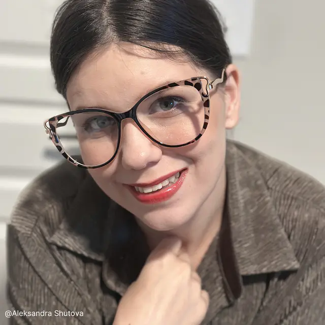 Cat-eye Tortoiseshell Eyeglasses