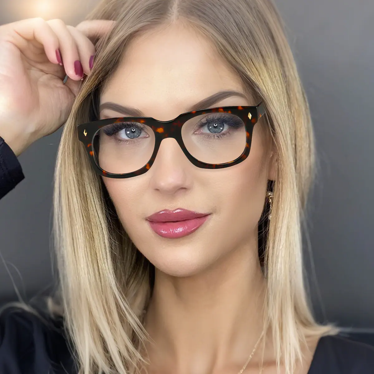 Round Tortoiseshell Eyeglasses