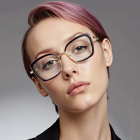 Chic Black Frames
Lightweight