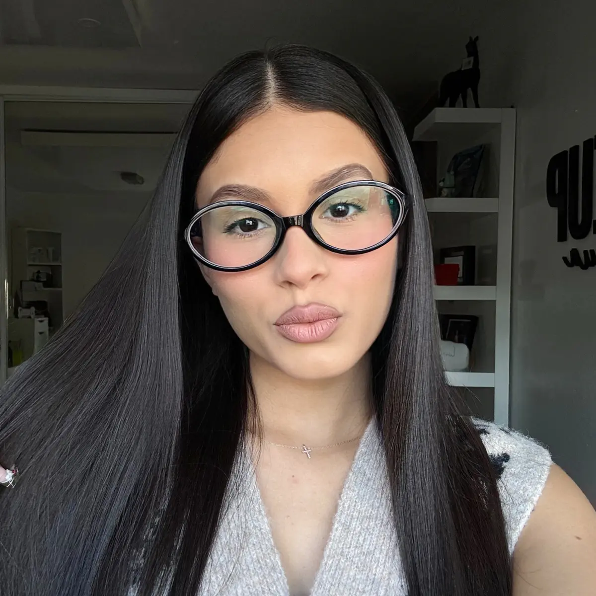 Oval Black Eyeglasses