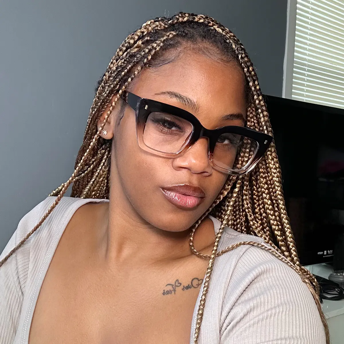 Cat-eye Transparent Amber