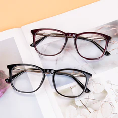 Oval Tortoiseshell Eyeglasses