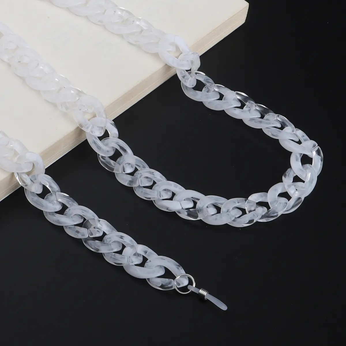 Clear eyeglasses chain