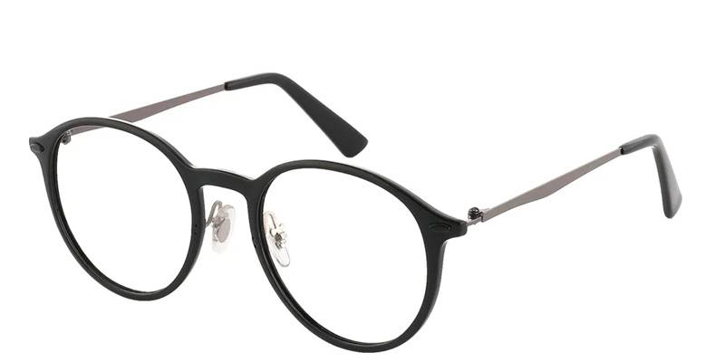 black round glasses